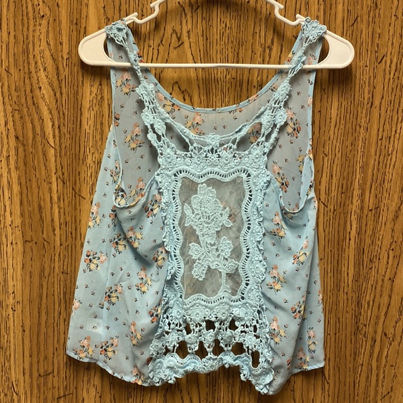 Iris Basic Tank Top - Picture 2 of 4